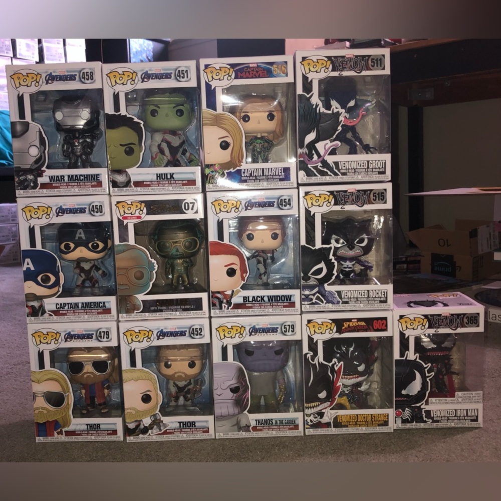 Avengers Lot Funko Pops. 13 pops.